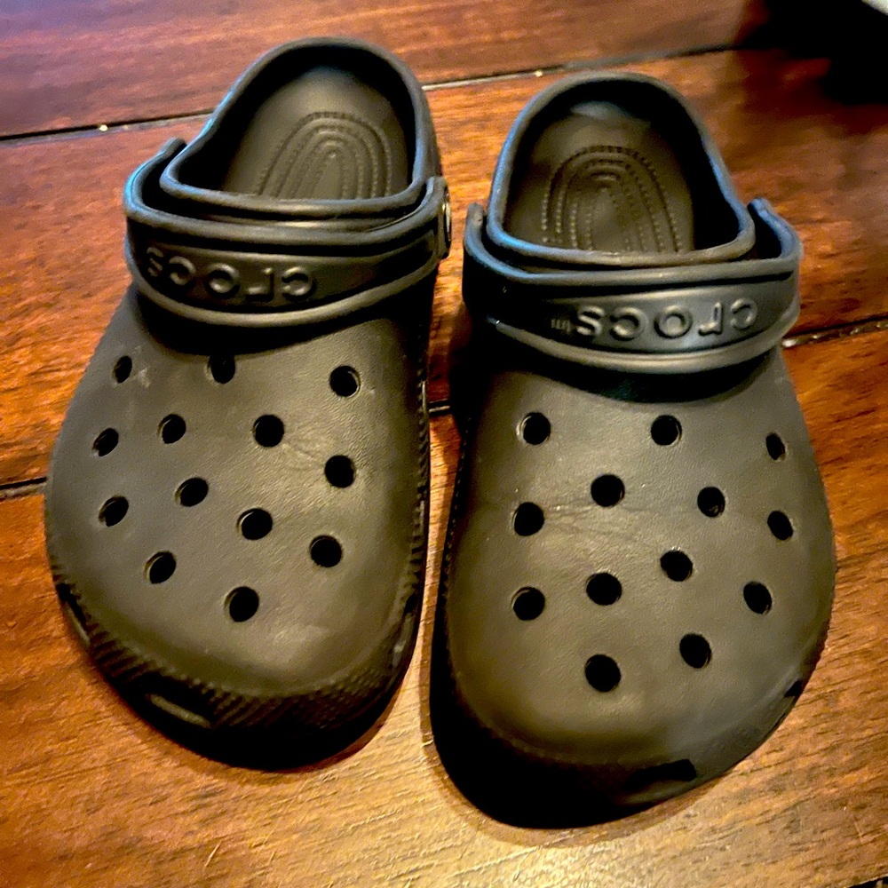 Kids Crocs size 3